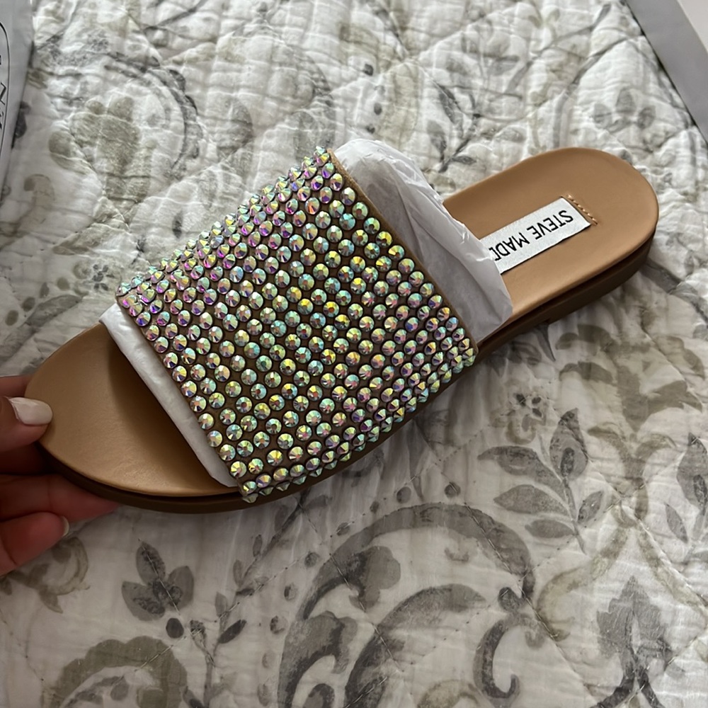 sandals! - Picture 3 of 3